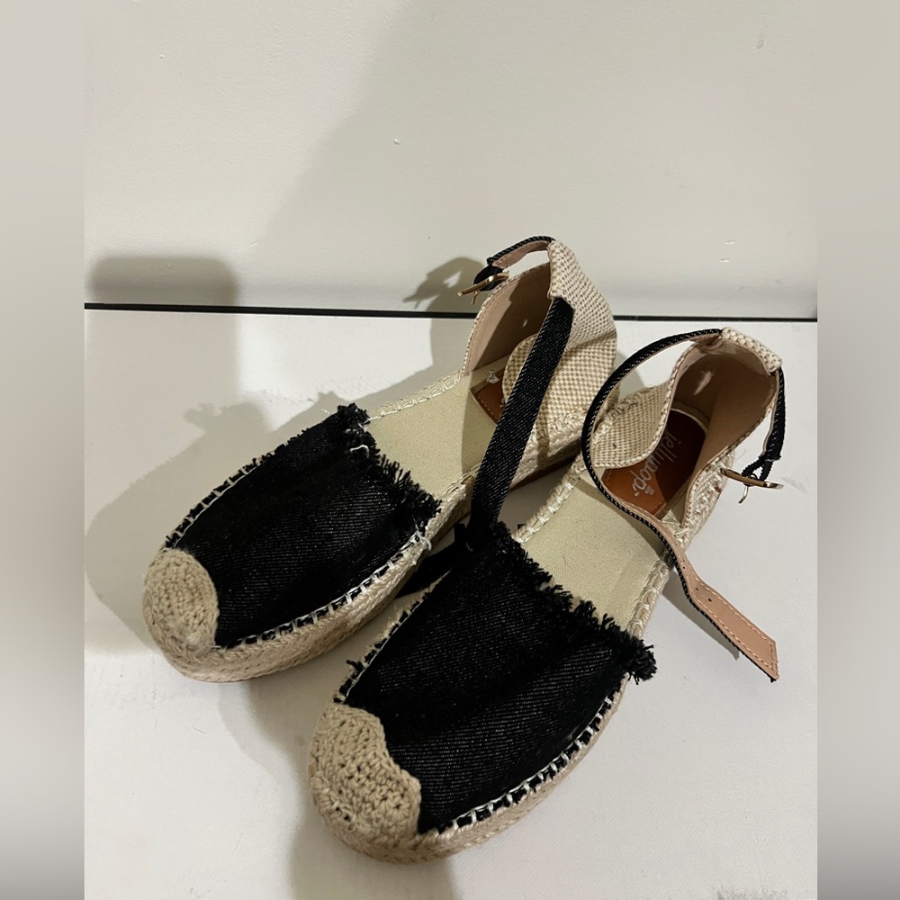 Stylish Black and Tan Espadrille Wedges
